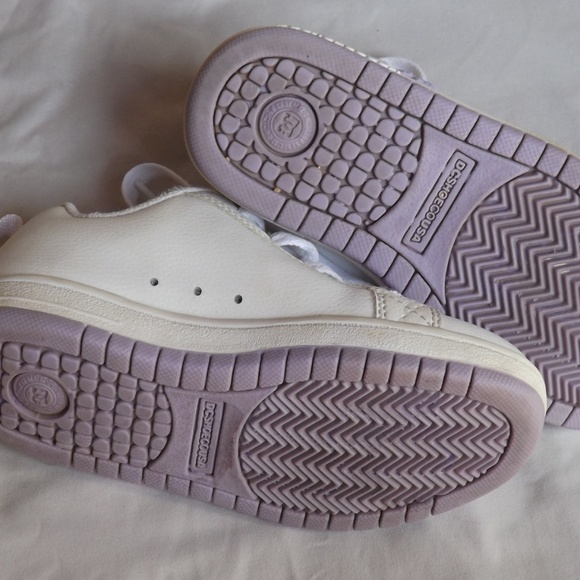 DC Shoes USA Girl's Youth size 2 - Picture 6 of 6